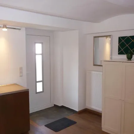 Apartment Gemutliche Ferienwohnung Im Gewolbe Bei *